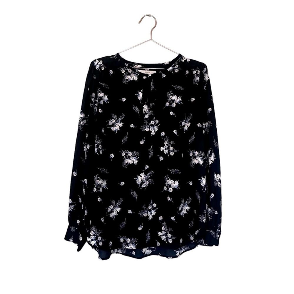 LOFT Woman’s Navy Floral Top - Size Medium